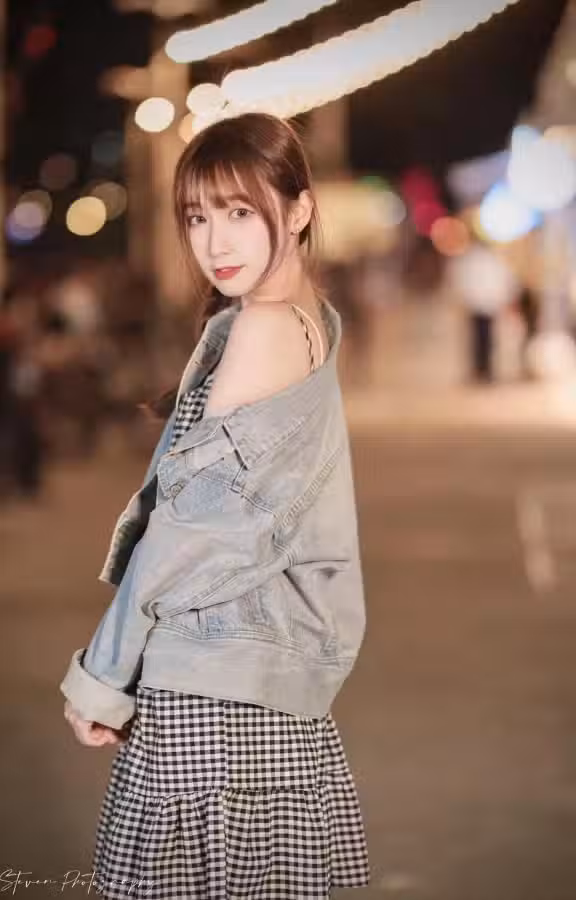 /www/photos18.com/web/images/node/0/1796.avif