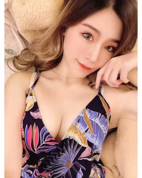 /www/photos18.com/web/images/node/0/1992.avif