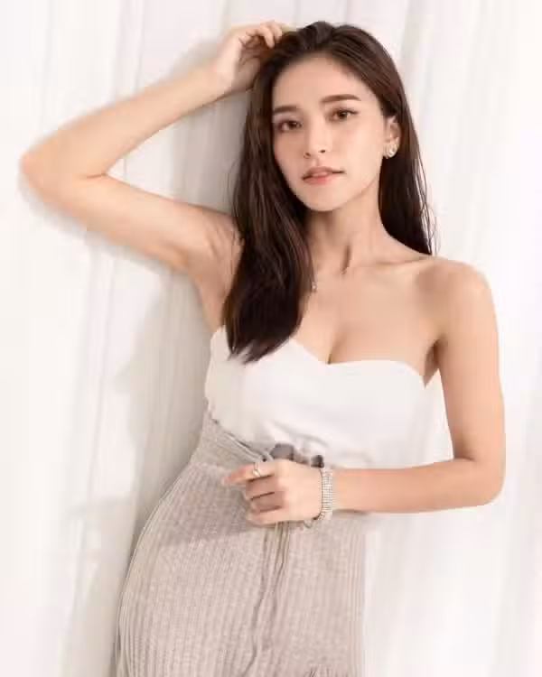 /www/photos18.com/web/images/node/0/2217.avif