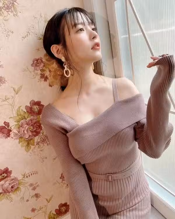 /www/photos18.com/web/images/node/0/2979.avif