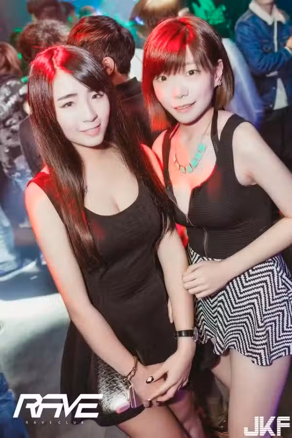 /www/photos18.com/web/images/node/0/433.avif