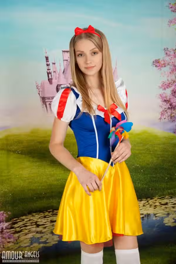 /www/photos18.com/web/images/node/0/6093.avif