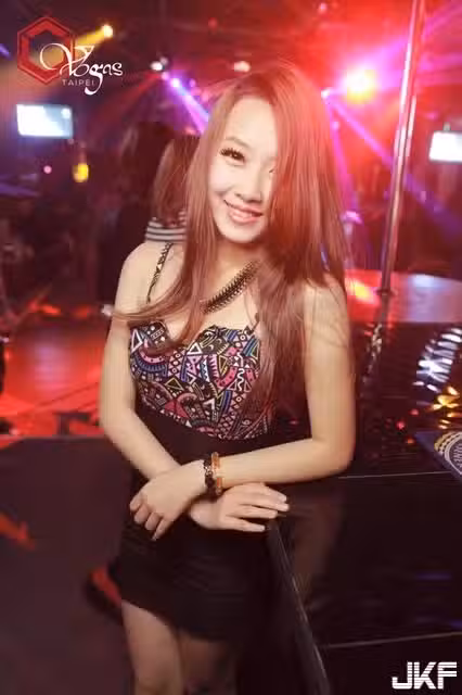 /www/photos18.com/web/images/node/0/838.avif