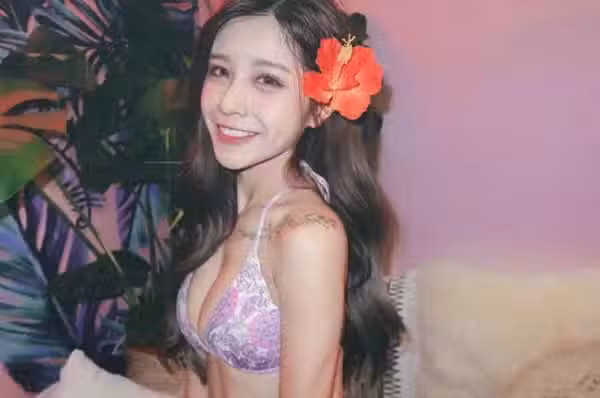/www/photos18.com/web/images/node/1/12920.avif