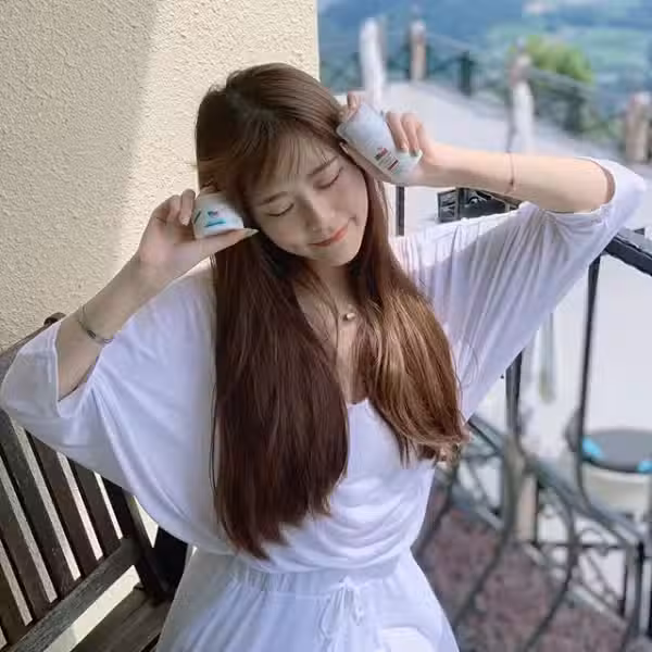 /www/photos18.com/web/images/node/1/15949.avif