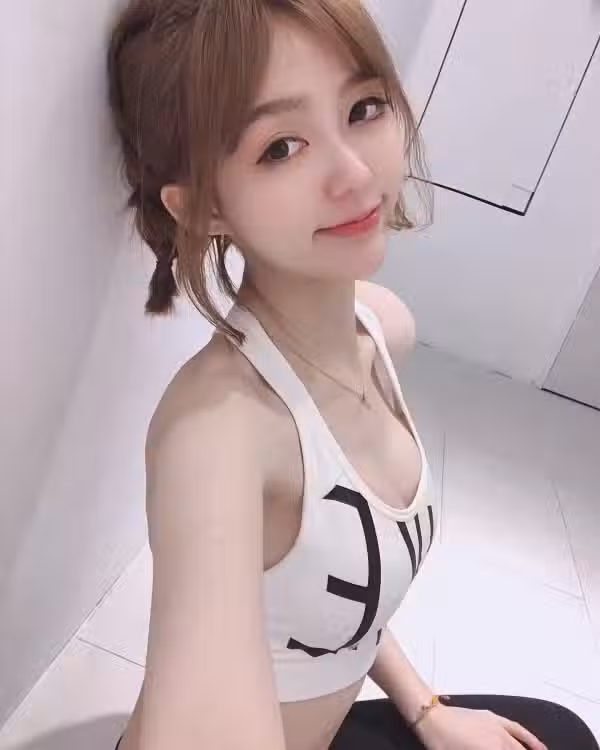 /www/photos18.com/web/images/node/1/17822.avif