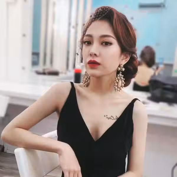 /www/photos18.com/web/images/node/1/18625.avif