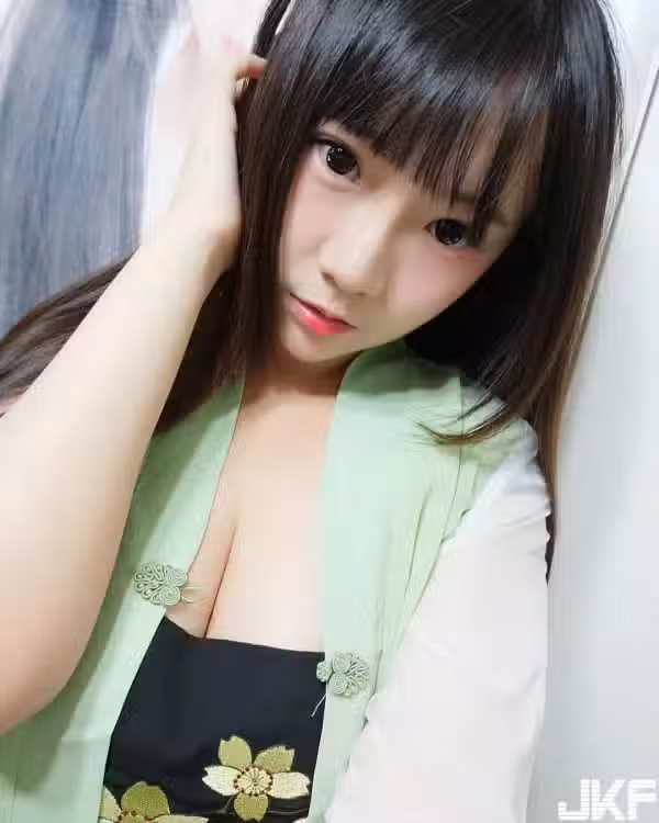 /www/photos18.com/web/images/node/10/107787.avif