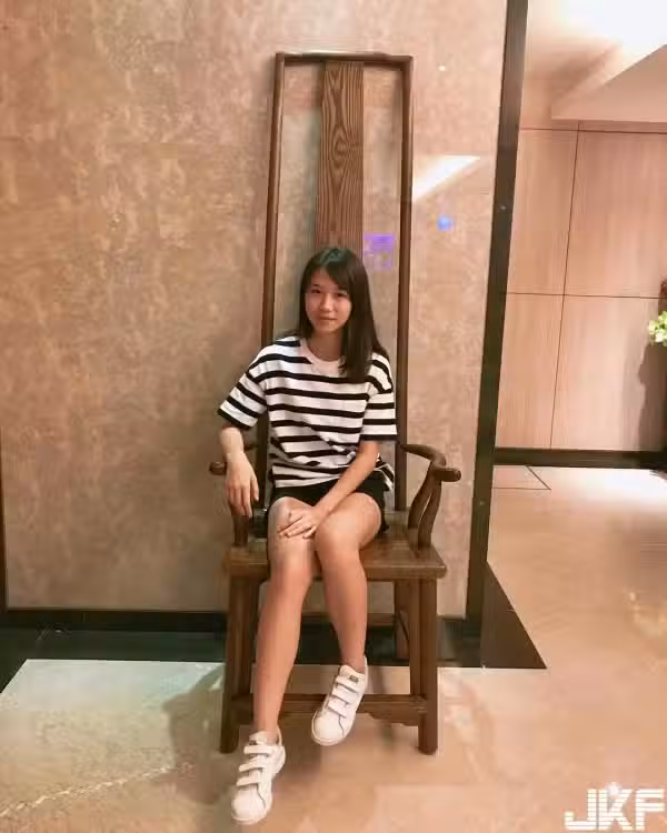 /www/photos18.com/web/images/node/12/127249.avif