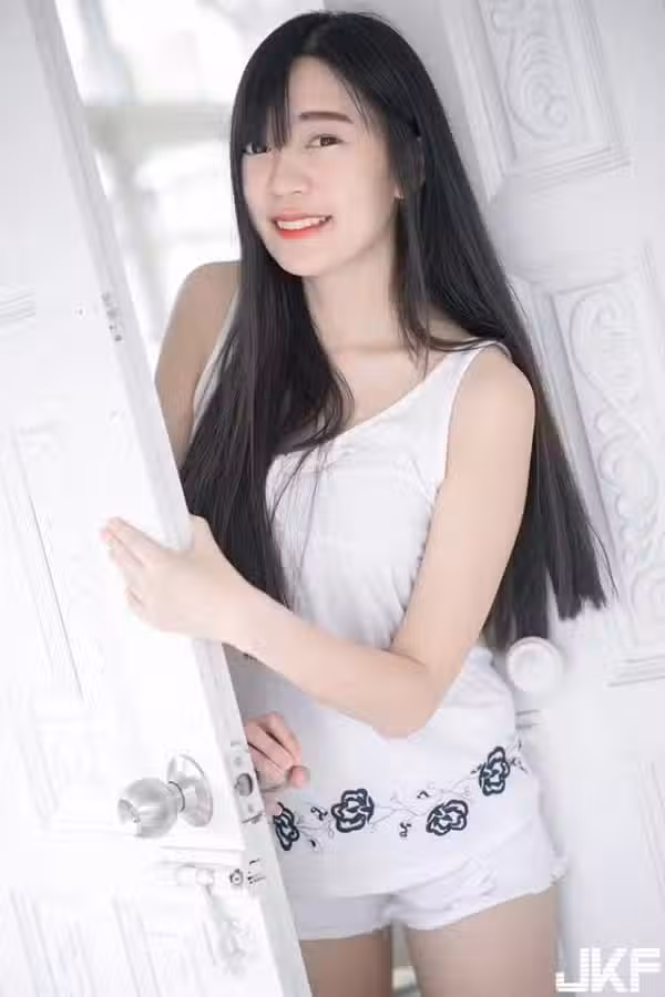 /www/photos18.com/web/images/node/15/150176.avif