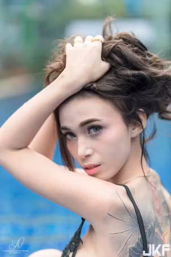 /www/photos18.com/web/images/node/15/150548.avif