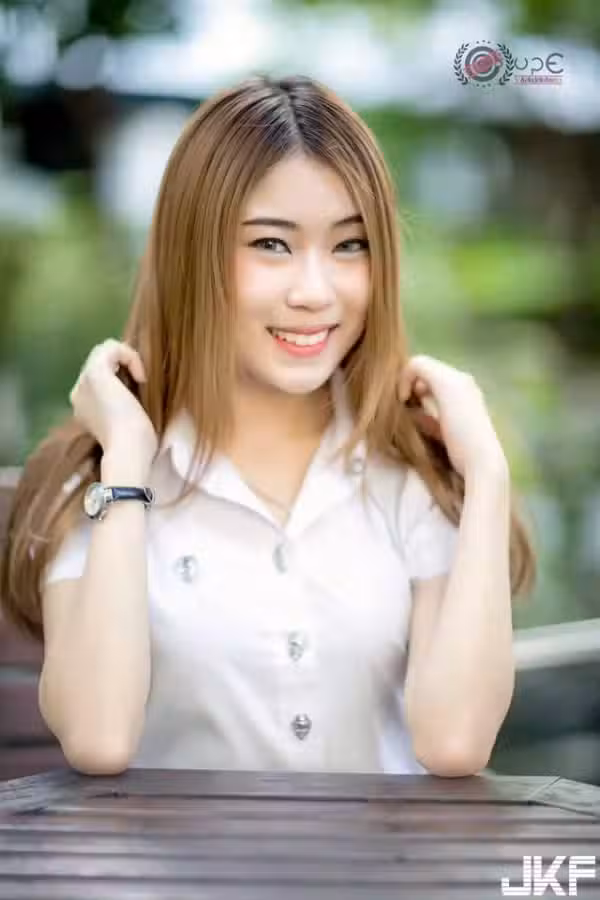 /www/photos18.com/web/images/node/15/153097.avif
