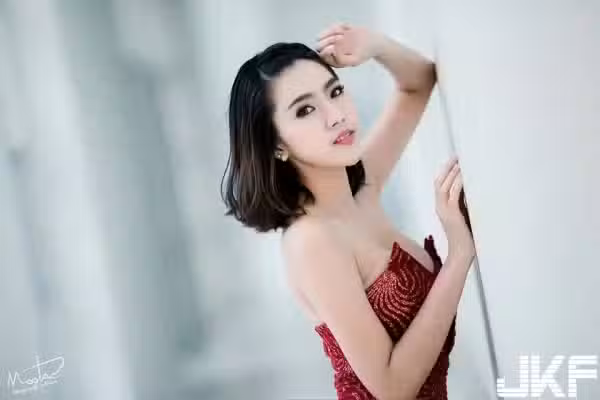 /www/photos18.com/web/images/node/15/156091.avif