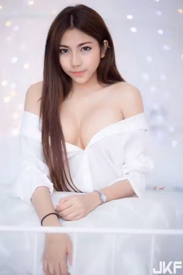 /www/photos18.com/web/images/node/15/156218.avif