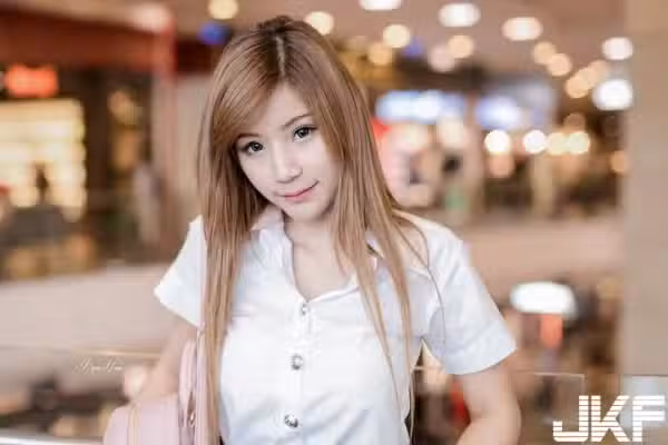 /www/photos18.com/web/images/node/15/156422.avif