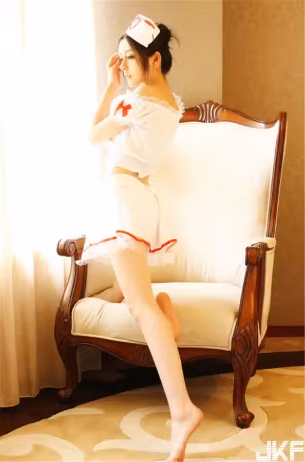 /www/photos18.com/web/images/node/15/156876.avif