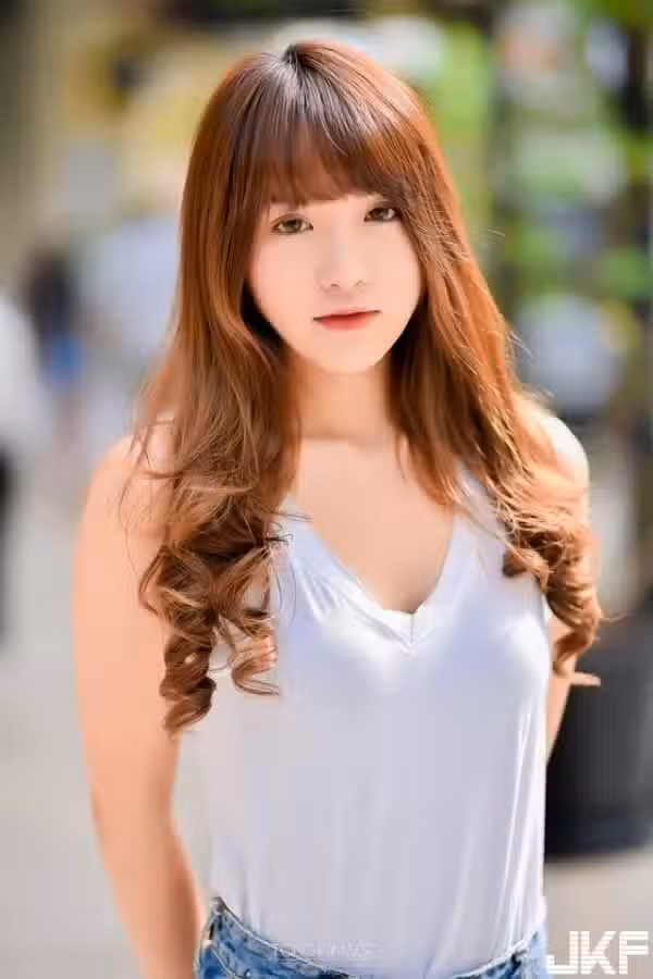 /www/photos18.com/web/images/node/15/156937.avif