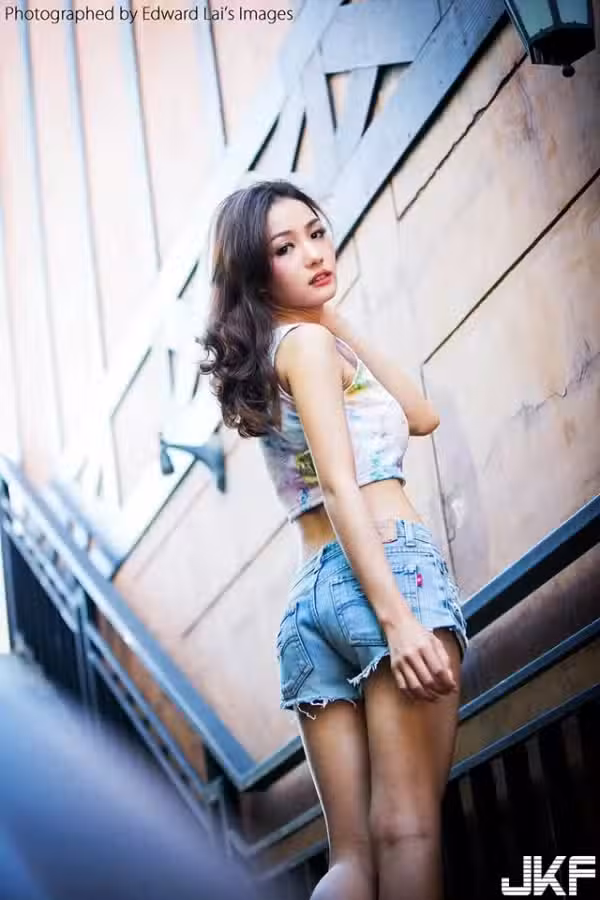 /www/photos18.com/web/images/node/15/159695.avif