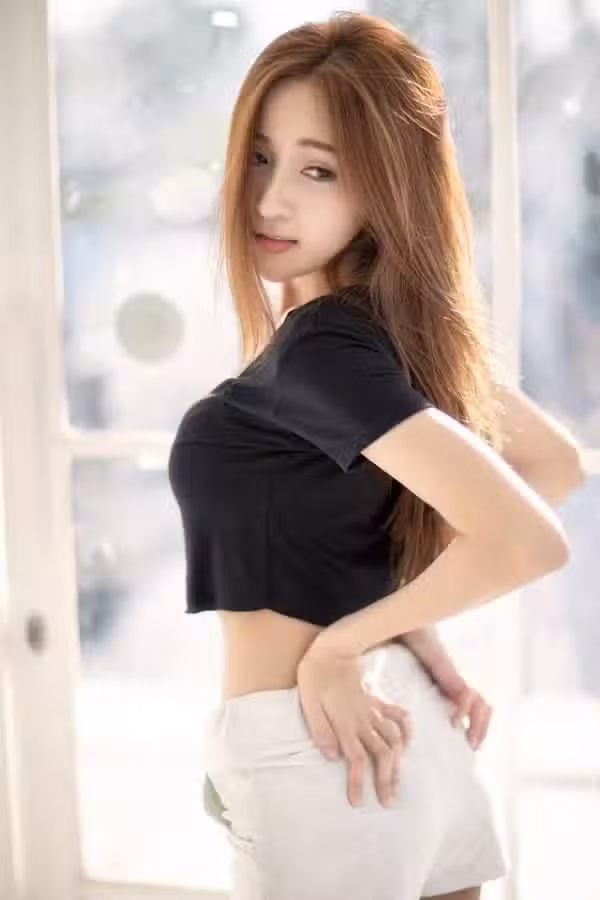 /www/photos18.com/web/images/node/16/160005.avif