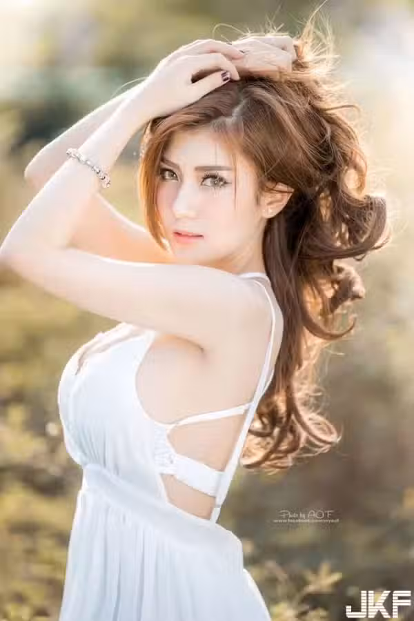 /www/photos18.com/web/images/node/16/160246.avif
