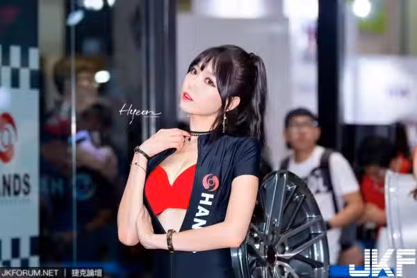 /www/photos18.com/web/images/node/17/178516.avif
