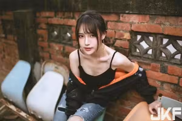 /www/photos18.com/web/images/node/2/22066.avif