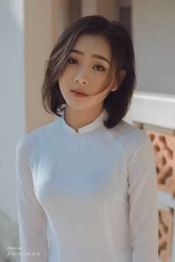 /www/photos18.com/web/images/node/2/22555.avif