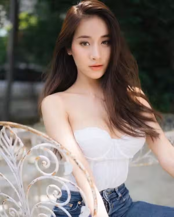/www/photos18.com/web/images/node/2/24228.avif