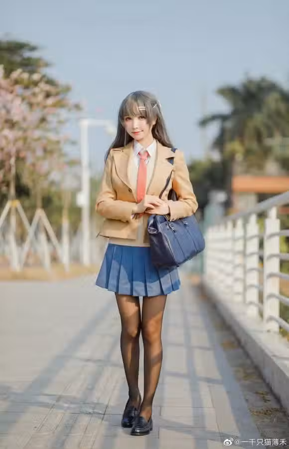 /www/photos18.com/web/images/node/2/26931.avif