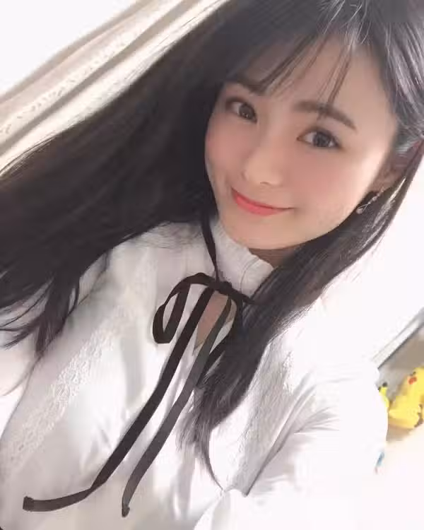 /www/photos18.com/web/images/node/2/29775.avif