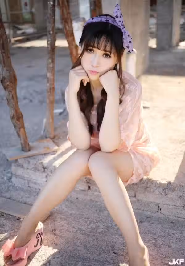 /www/photos18.com/web/images/node/24/243972.avif