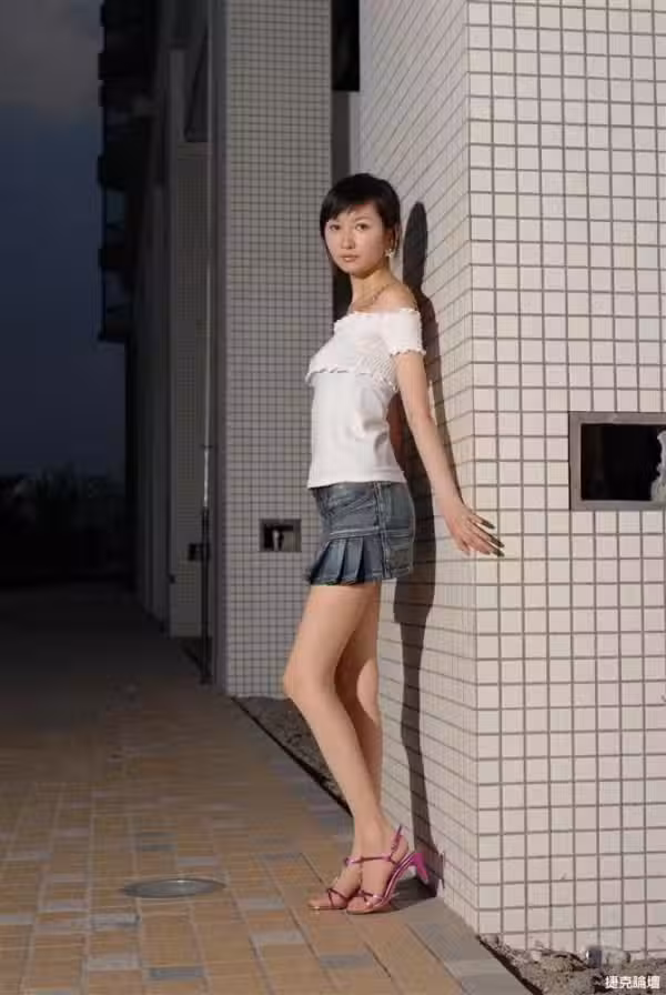 /www/photos18.com/web/images/node/27/273849.avif