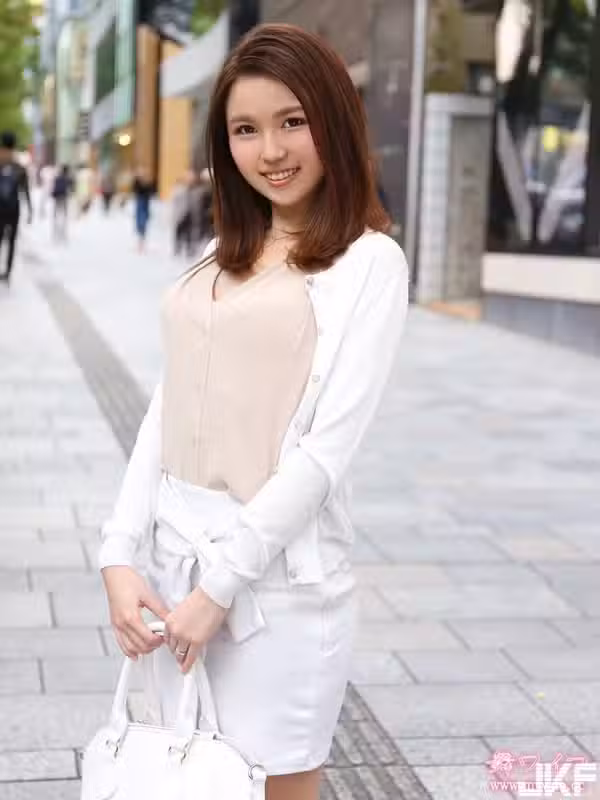 /www/photos18.com/web/images/node/29/297735.avif