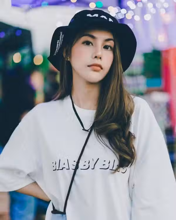 /www/photos18.com/web/images/node/3/30704.avif