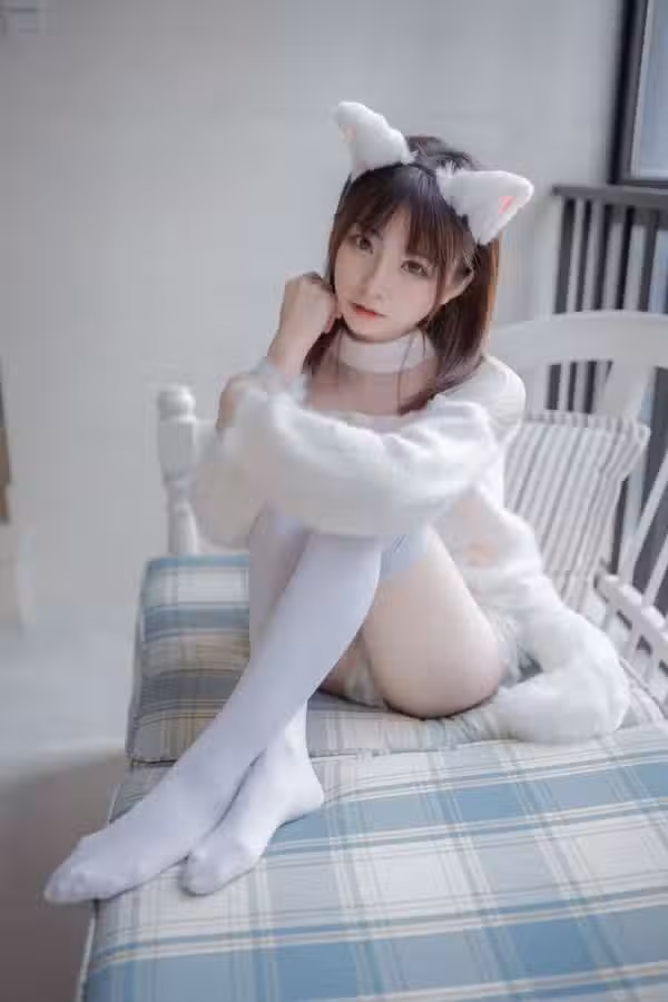 /www/photos18.com/web/images/node/3/33274.avif