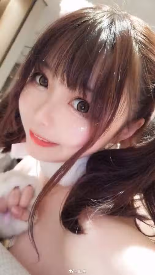 /www/photos18.com/web/images/node/3/33478.avif