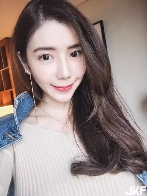 /www/photos18.com/web/images/node/4/42513.avif