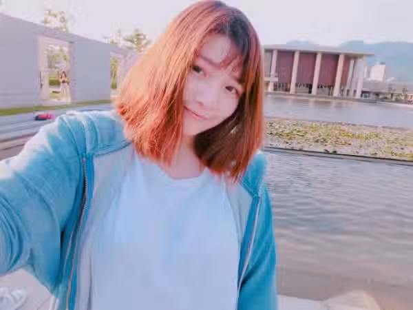 /www/photos18.com/web/images/node/4/43834.avif
