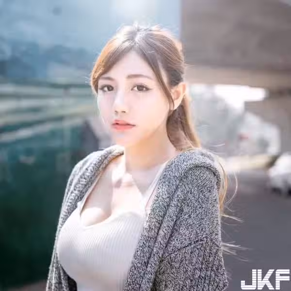 /www/photos18.com/web/images/node/4/43923.avif