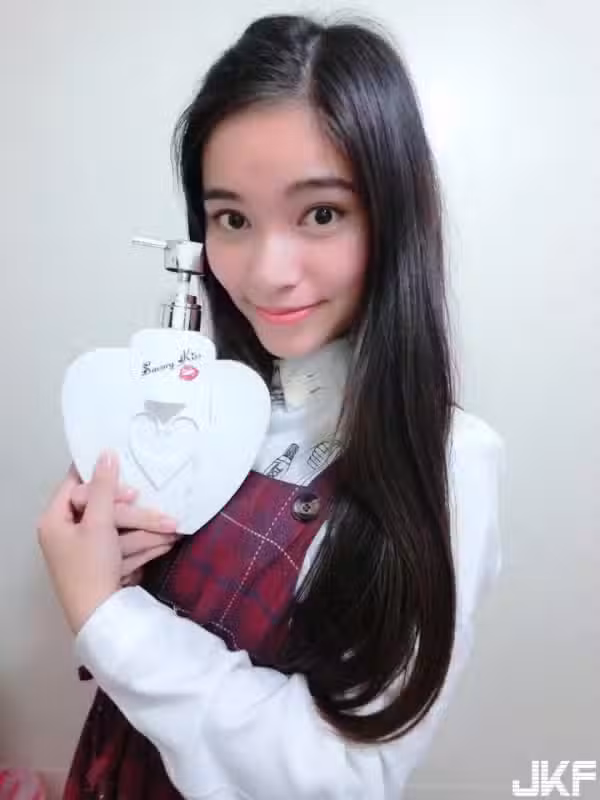 /www/photos18.com/web/images/node/4/44102.avif