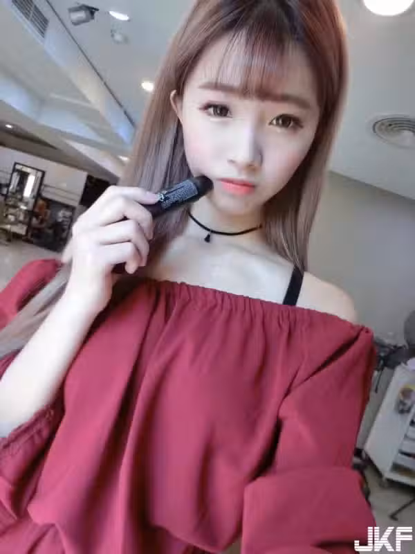 /www/photos18.com/web/images/node/4/44406.avif