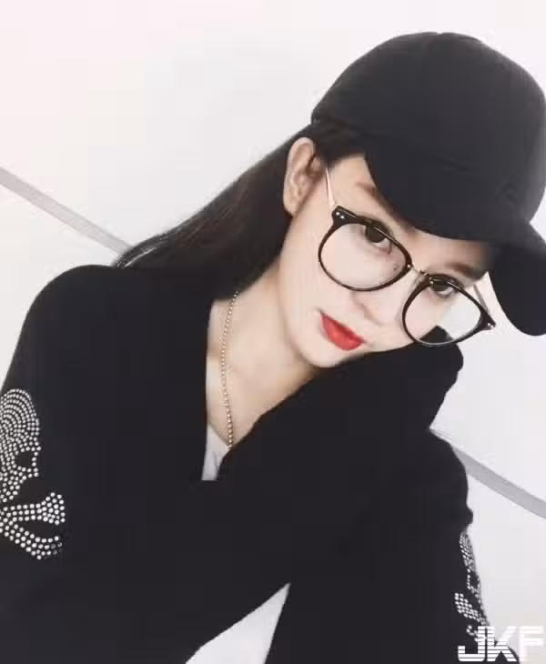 /www/photos18.com/web/images/node/4/44530.avif