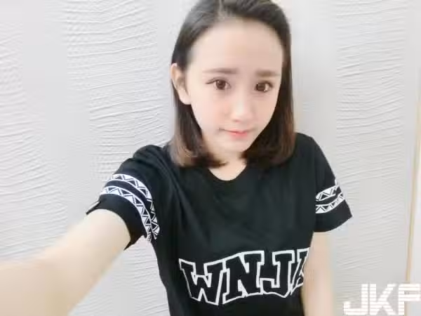 /www/photos18.com/web/images/node/4/44660.avif
