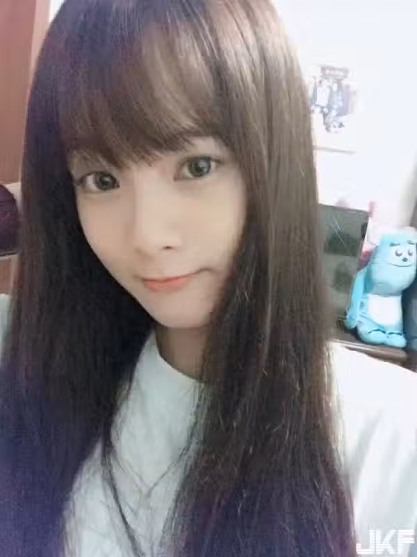 /www/photos18.com/web/images/node/4/44951.avif
