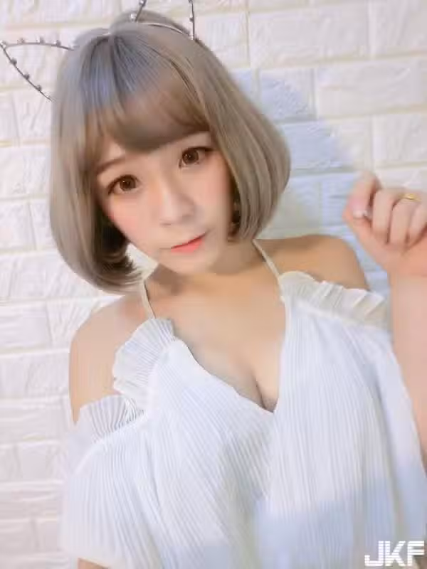 /www/photos18.com/web/images/node/40/400415.avif