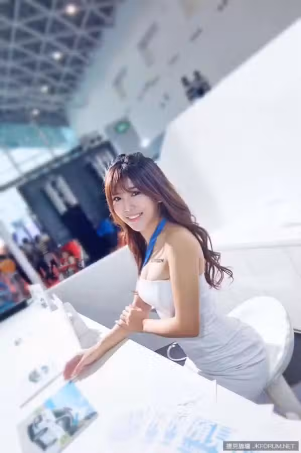 /www/photos18.com/web/images/node/40/403919.avif