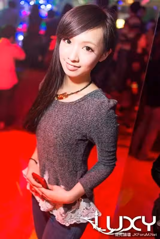 /www/photos18.com/web/images/node/40/407327.avif