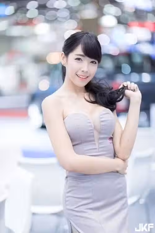 /www/photos18.com/web/images/node/46/465249.avif