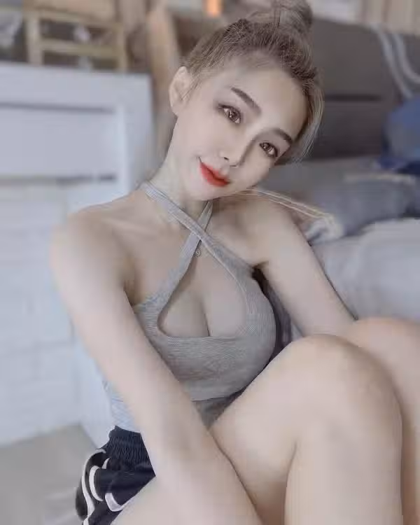 /www/photos18.com/web/images/node/52/526393.avif