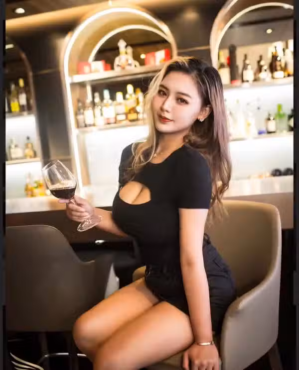 /www/photos18.com/web/images/node/55/556453.avif